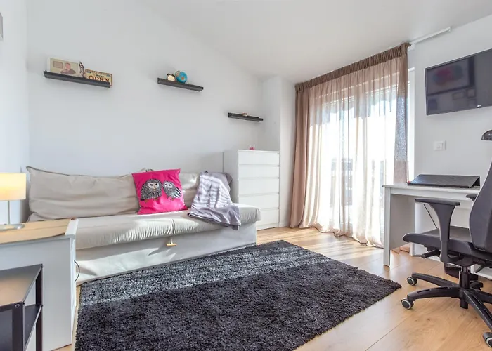 Lucija * Πόρετς